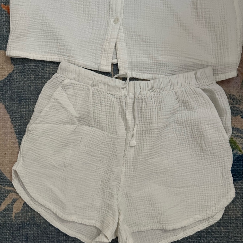 Target White Set - Picture 3 of 6